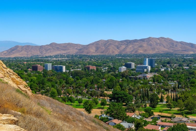 Local Vertical Blind Cleaning in Corona, CA